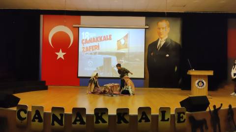  Çanakkale Zaferi'nin 109. Yıldönümünde, Gazi Mustafa Kemal Atatürk'ü, Şehitlerimizi Andık 