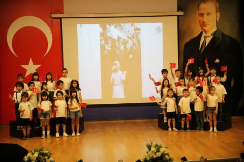 Anaokulundan İlkokula Geçiş Töreninde Öğrencilerimizde Gurur Duyduk  