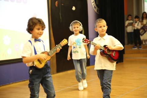 Anaokulundan İlkokula Geçiş Töreninde Öğrencilerimizde Gurur Duyduk  