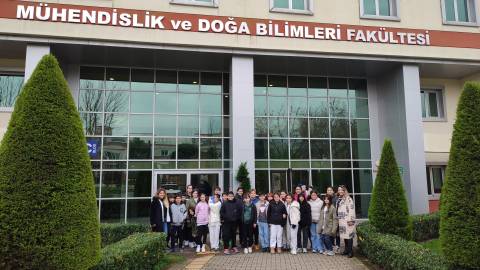 Bilişim Teknolojileri ve Yapay Zeka Konulu Seminere Dijital Dönüşüme Değindik  