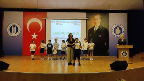 Öğrencilerimiz Cambrıdge Sınavlarında Gösterdikleri Başarılar İle  Küresel Standartlarda Eğitimin Kapısını Aralıyor  