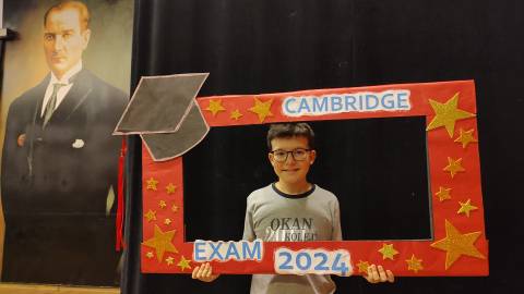 Öğrencilerimiz Cambrıdge Sınavlarında Gösterdikleri Başarılar İle  Küresel Standartlarda Eğitimin Kapısını Aralıyor  