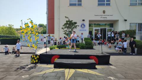   Öğrencilerimiz Dünya Dillerinde Yeteneklerini Sergilediler 