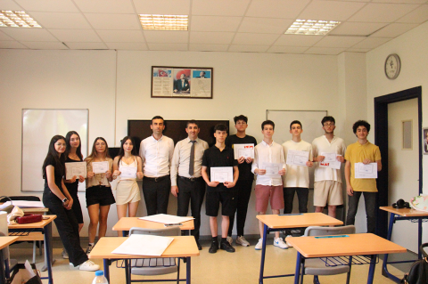 Öğrencilerimizin Karne Sevincini Paylaştık 