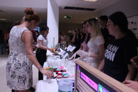 Okan Koleji Geleneksel Bilim ve Proje şenliğinde Laboratuvara Dönüştü 