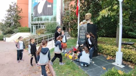  Ulu Önder Mustafa Kemal Atatürk’ü Ölümünün 87. Yılında Saygı Ve Özlemle Andık 