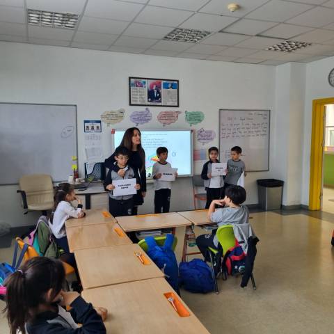 Yazar Tuğba Aktaş Deli ile Okumanya’da Keyifli Bir Söyleşi 